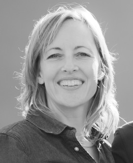 Photo of Kelly Dobbin